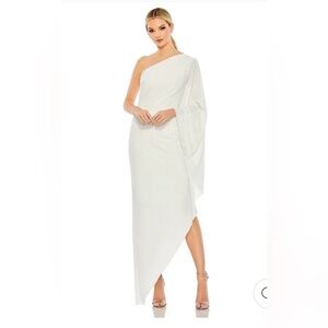 MacDuggal one shoulder asymmetrical hem flowy dress. Size 6